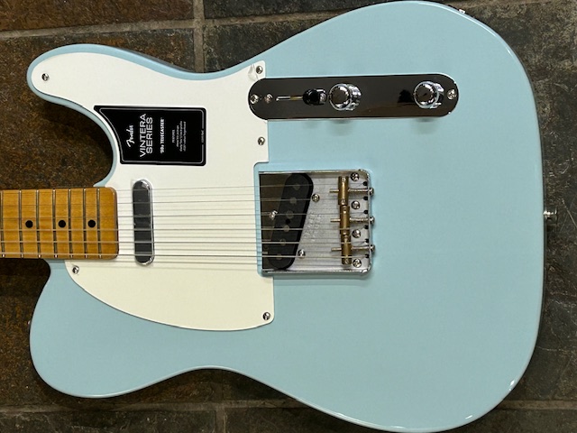 l_B-STOCK-Fender-Vintera-50s-
