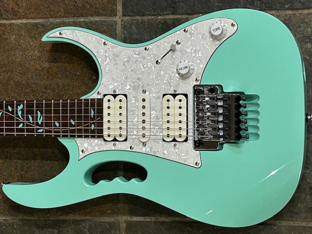 l_COM-Ibanez-Premium-Steve-Vai