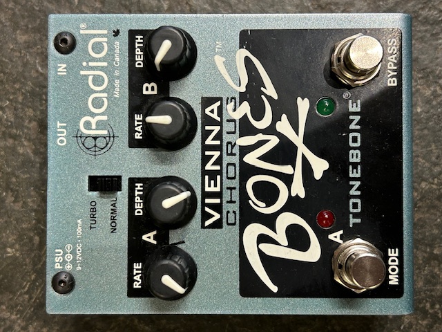 COM Radial Vienna Chorus