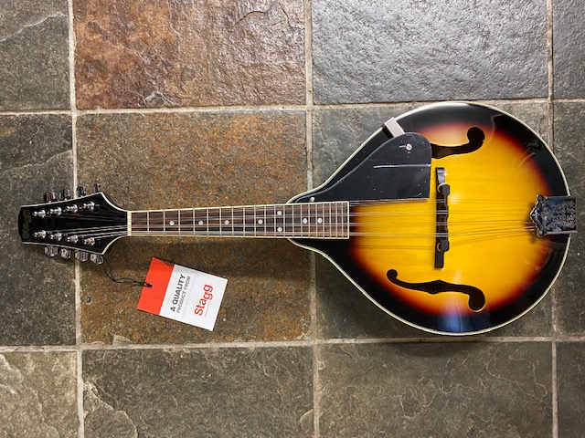 Mandoline Bluegrass Stagg M20 - Corps Nato, Manche Palissandre - Son Bluegrass