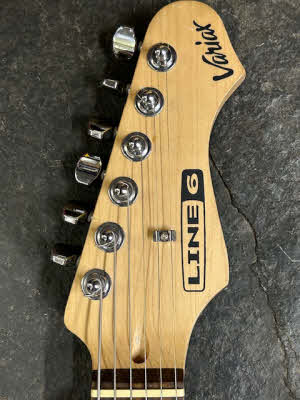 SH Line 6 Variax 300